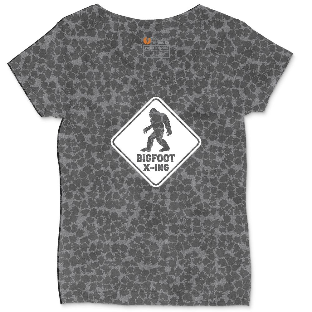 Bigfoot x-ing Ladies Curvy Tee - Black Leopard