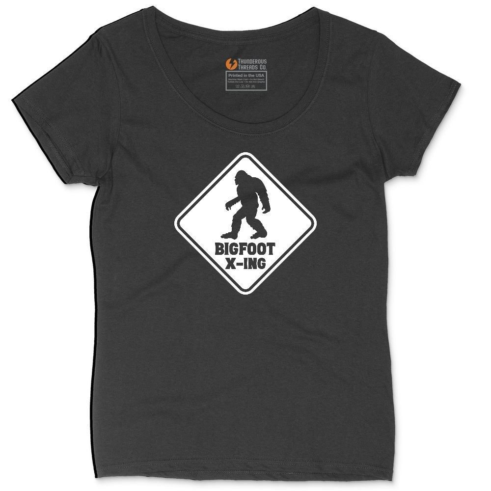 Bigfoot x-ing Ladies Curvy Tee - Black