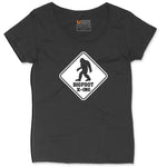 Bigfoot x-ing Ladies Curvy Tee - Black