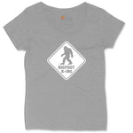 Bigfoot x-ing Ladies Curvy Tee - Granite Heather