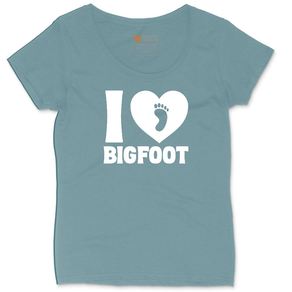 I Love Bigfoot Ladies Curvy Tee - Surf Blackout