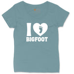 I Love Bigfoot Ladies Curvy Tee - Surf Blackout