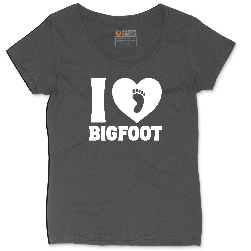 I Love Bigfoot Ladies Curvy Tee - Vintage Smoke