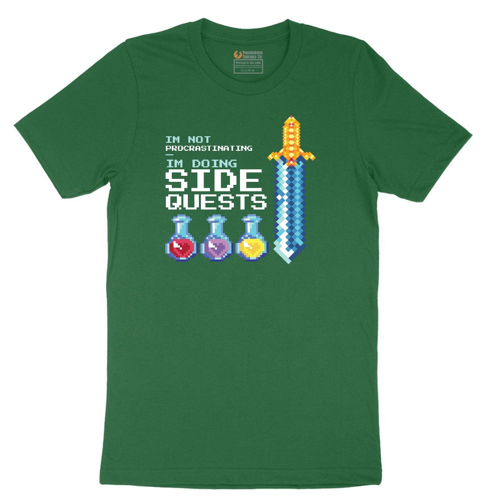 I'm Not Procrastinationg I'm Doing Side Quests - Mens & Ladies T-Shirt Short Sleeve Tee - Athletic Kelly